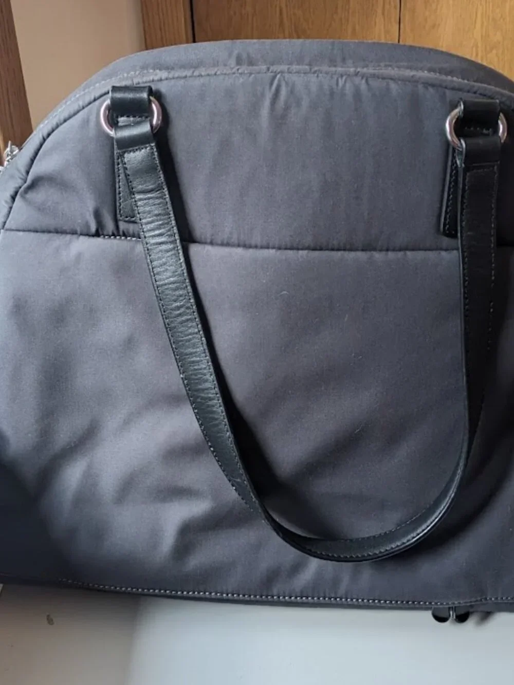 Lo & Sons OG laptop bag dark gray with blue interior